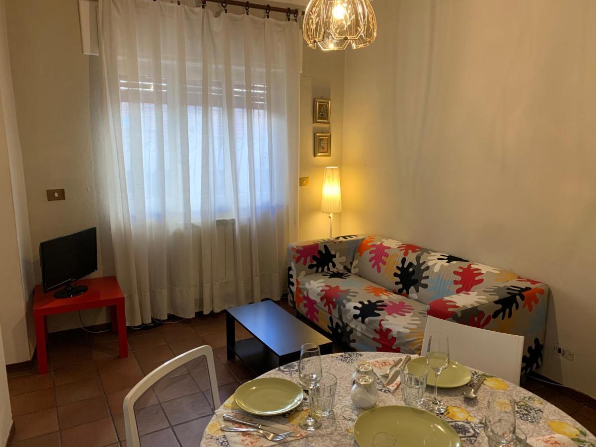 Nel Cuore Di Lucca Apartment ภายนอก รูปภาพ